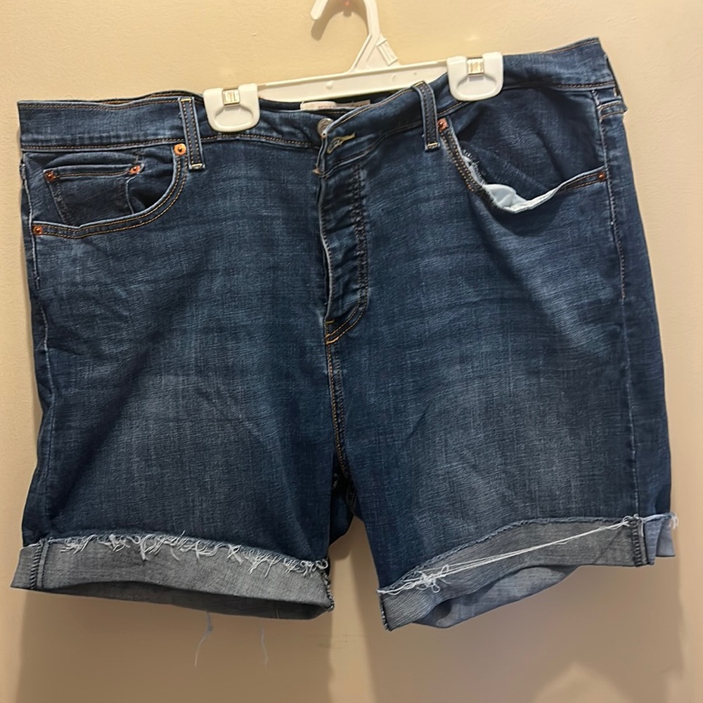 Levi’s denim shorts size 24W